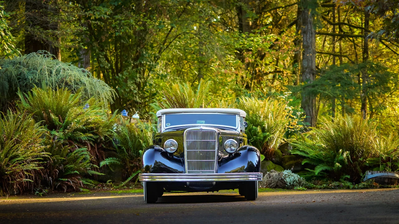 1935 Ford Model 48 & 68 - Image 30 of 31