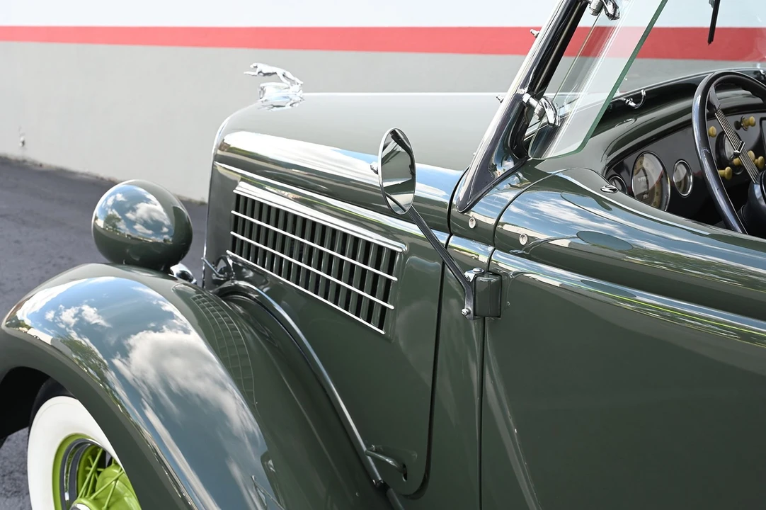 1935 Ford Model 48 & 68 - Image 24 of 31