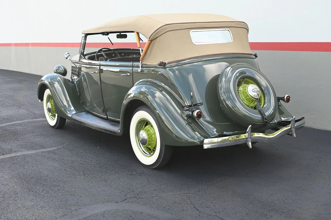 1935 Ford Model 48 & 68 - Image 20 of 31