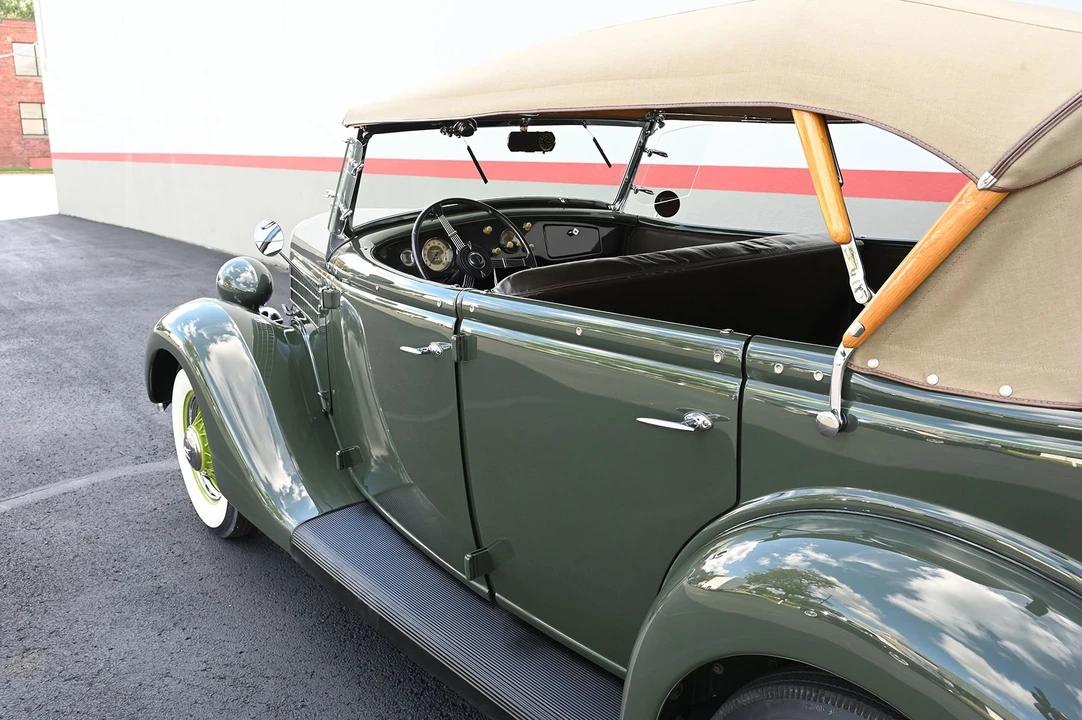 1935 Ford Model 48 & 68 - Image 21 of 31