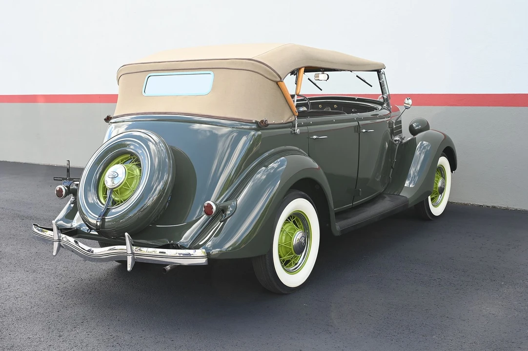 1935 Ford Model 48 & 68 - Image 30 of 31