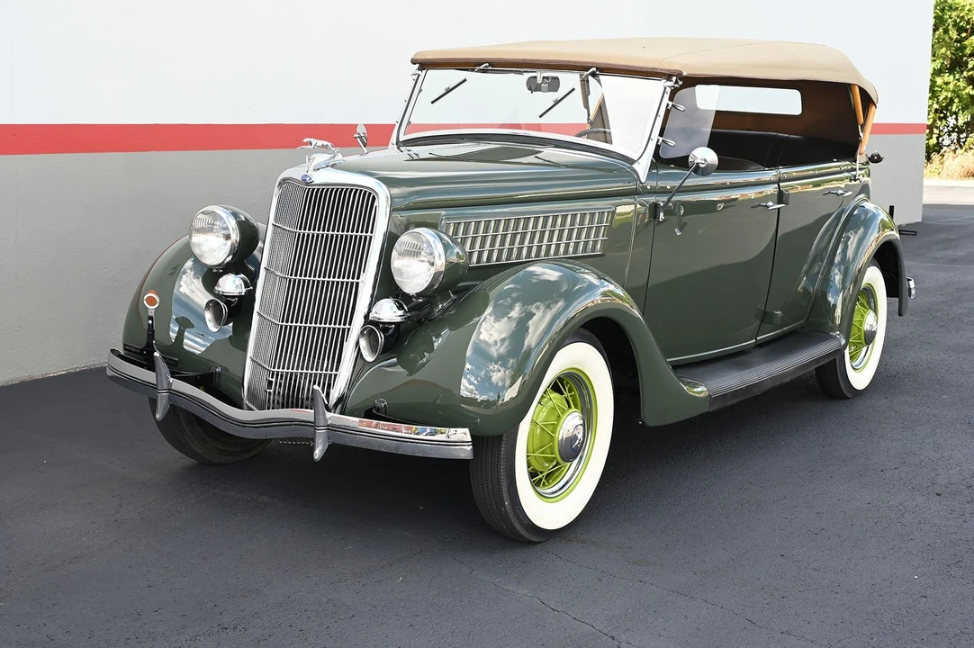 1935 Ford Model 48 & 68 - Image 25 of 31