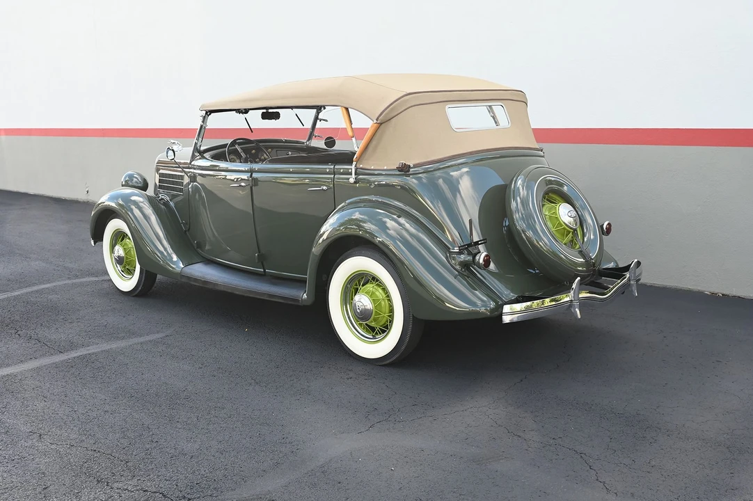 1935 Ford Model 48 & 68 - Image 22 of 31