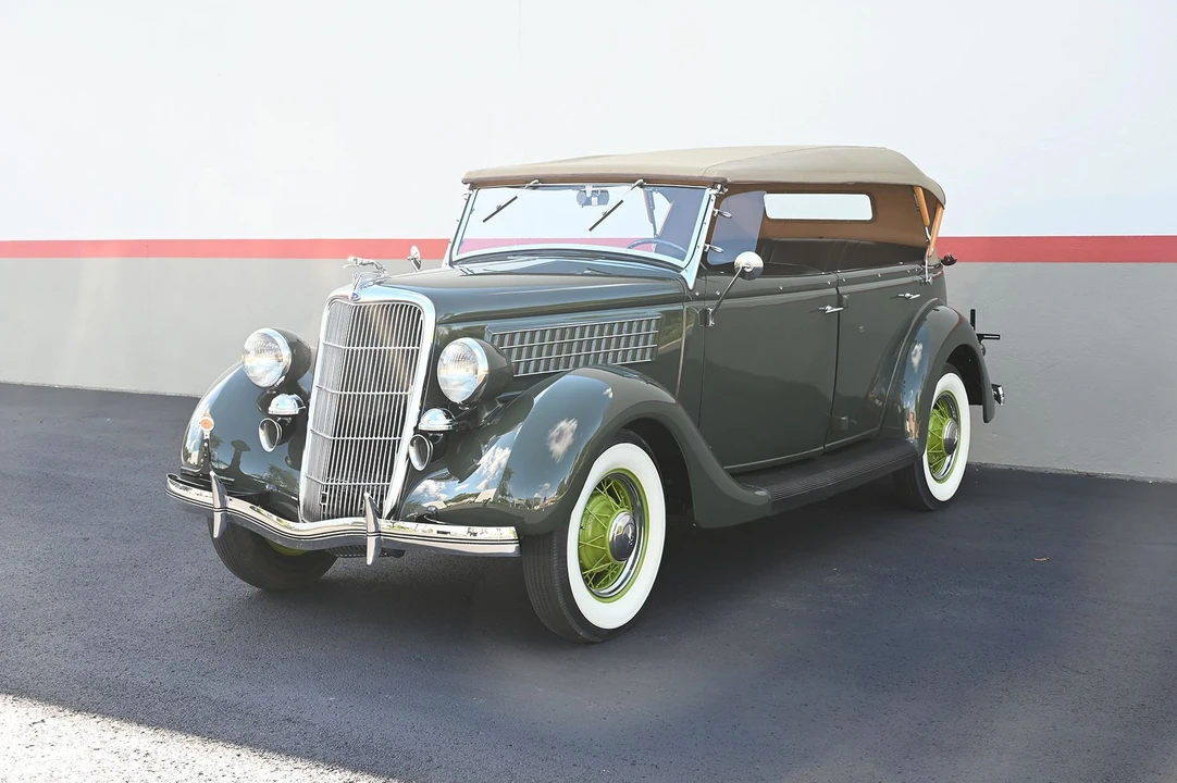 1935 Ford Model 48 & 68 - Image 8 of 31