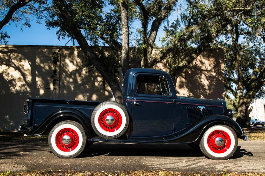 1935 Ford Pickup (1935-1936) - Image 2 of 12