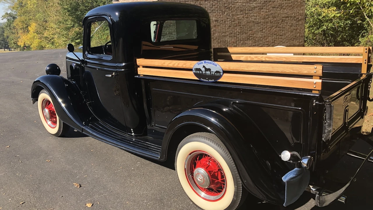 1935 Ford Pickup (1935-1936) - Image 18 of 20