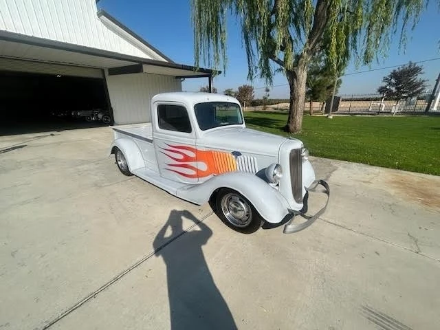 1935 Ford Pickup (1935-1936) - Image 2 of 12