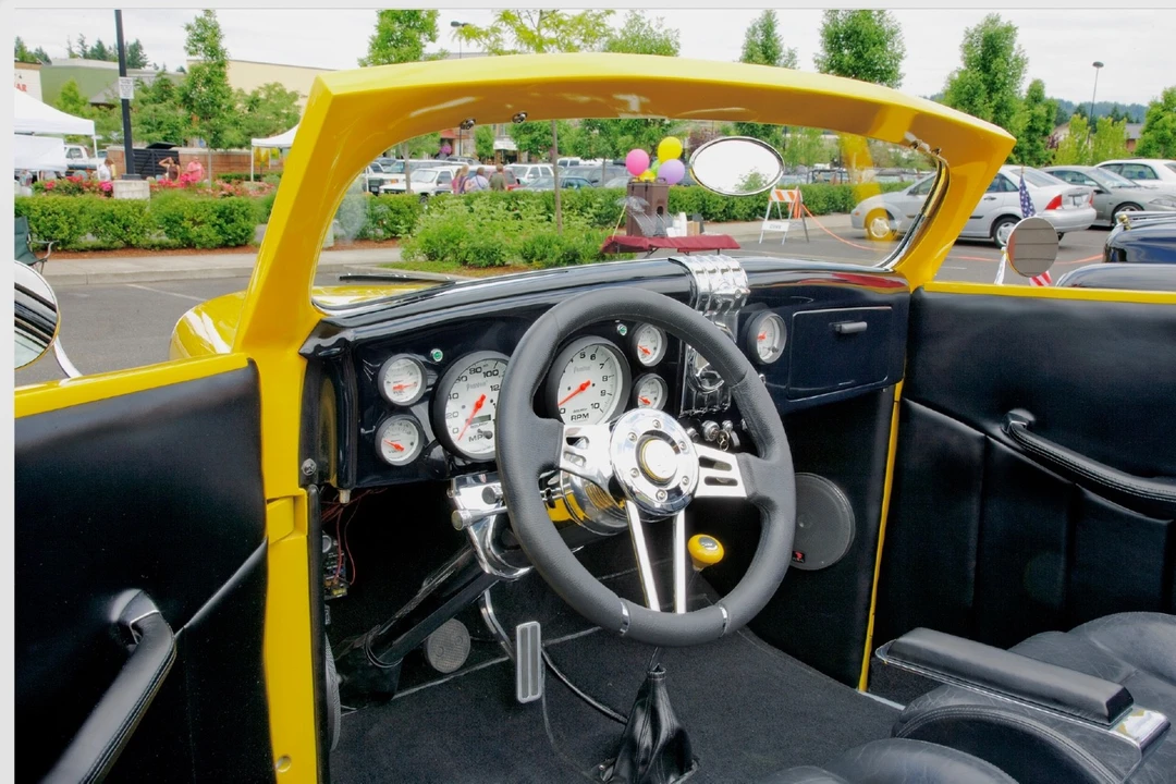 1935 Ford Model 48 & 68 - Image 5 of 6