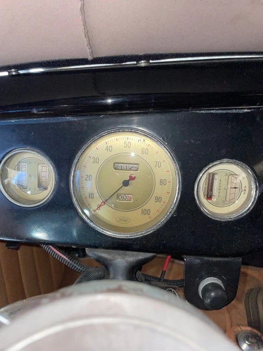 1935 Ford Model 48 & 68 - Image 10 of 13