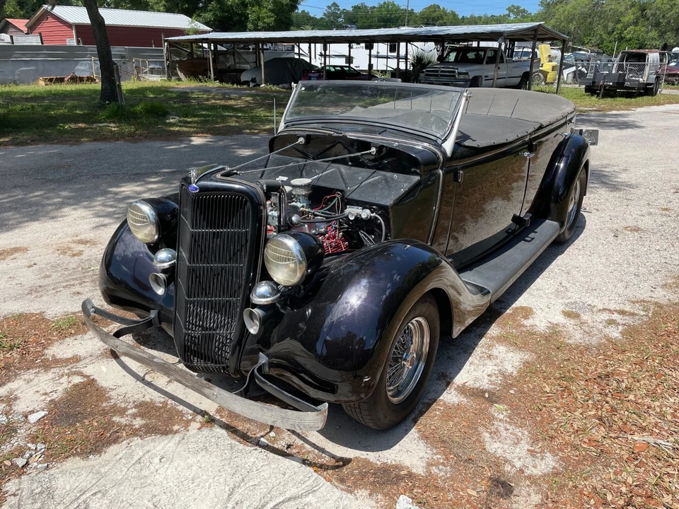 1935 Ford Model 48 & 68 - Image 4 of 13
