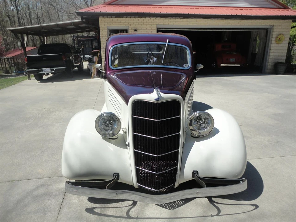1935 Ford Model 48 & 68 - Image 8 of 17