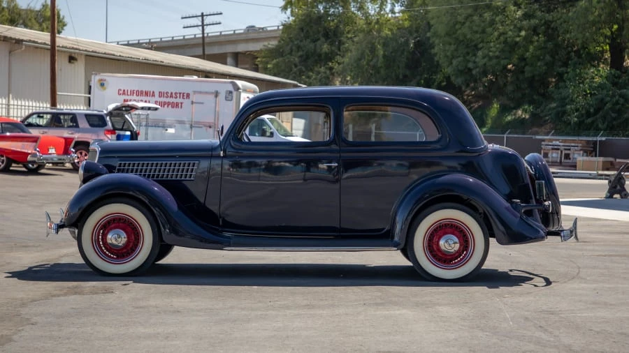 1935 Ford Model 48 & 68 - Image 8 of 20