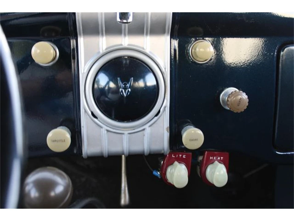 1935 Ford Model 48 & 68 - Image 25 of 31