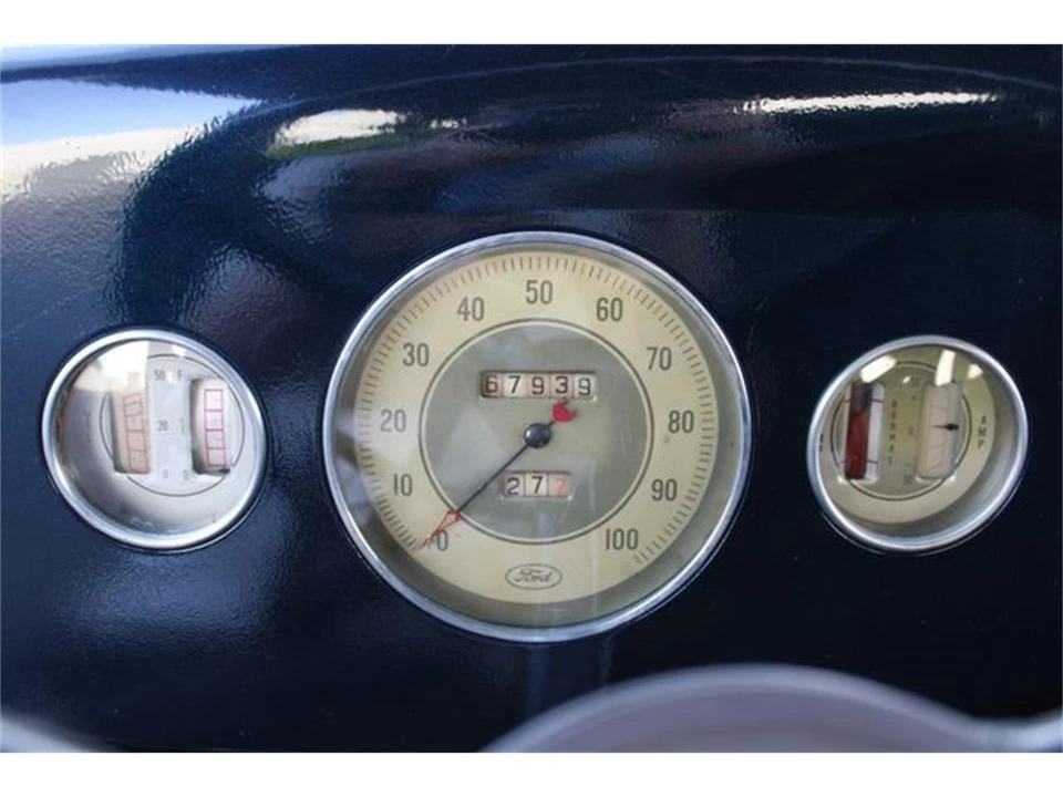 1935 Ford Model 48 & 68 - Image 24 of 31