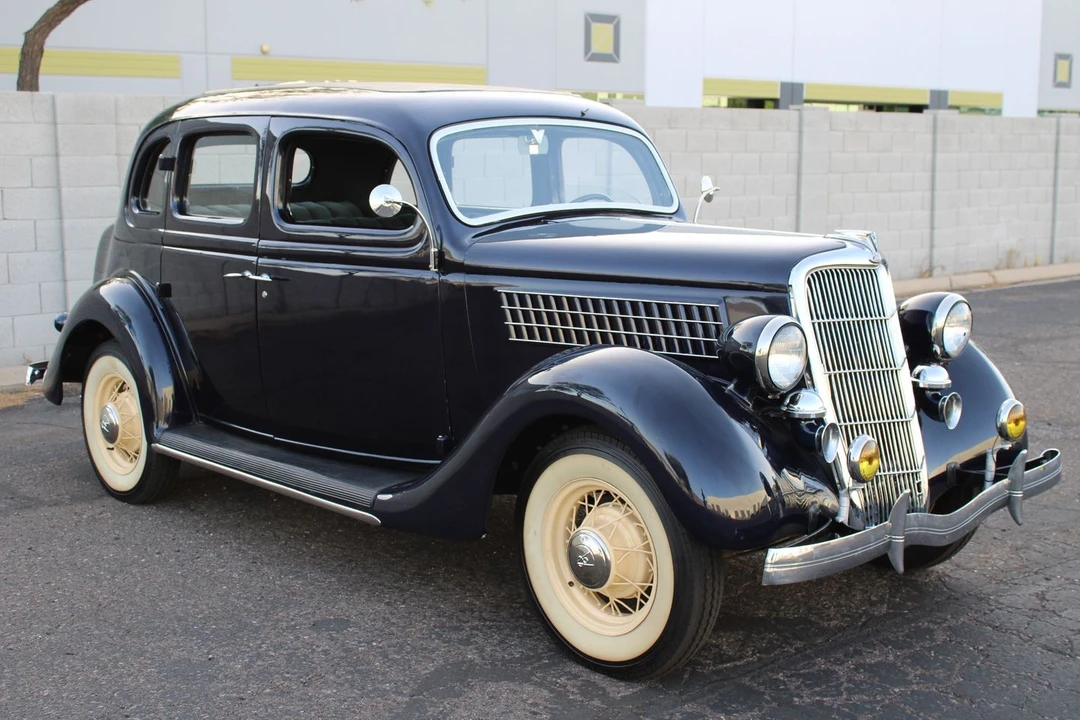 1935 Ford Model 48 & 68 - Image 13 of 31