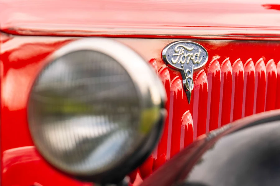 1935 Ford Model 48 & 68 - Image 9 of 25