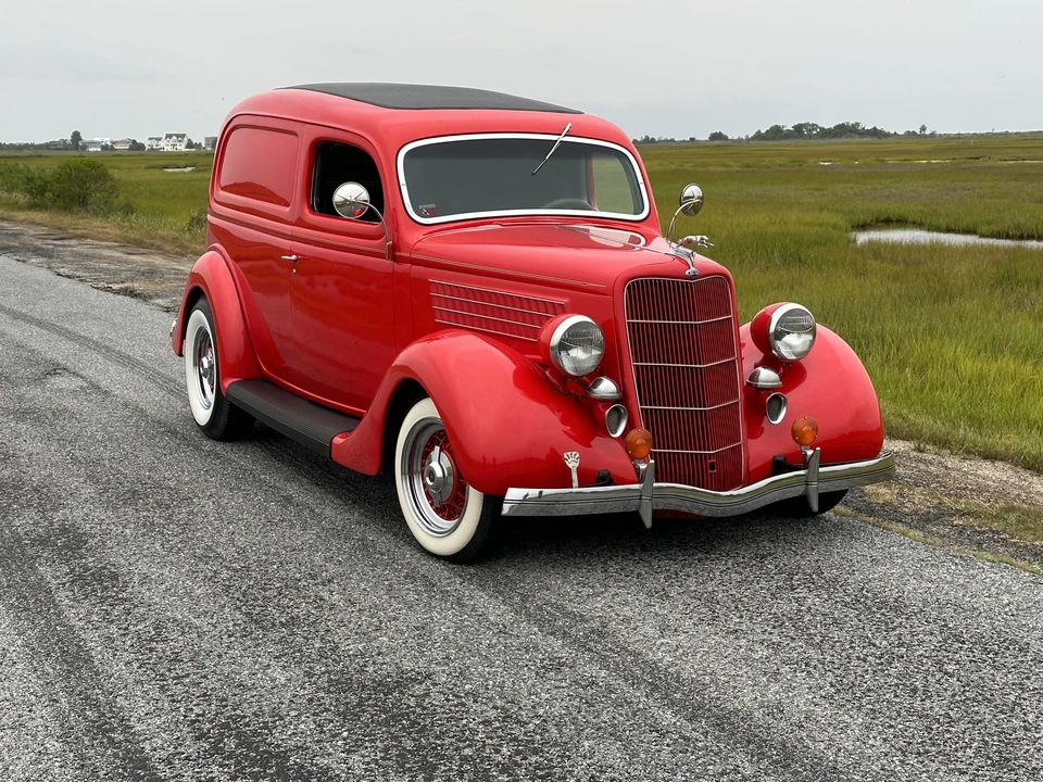 1935 Ford Model 48 & 68 - Image 10 of 31