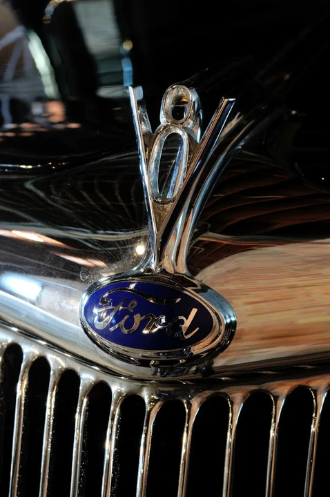 1935 Ford Model 48 & 68 - Image 8 of 10
