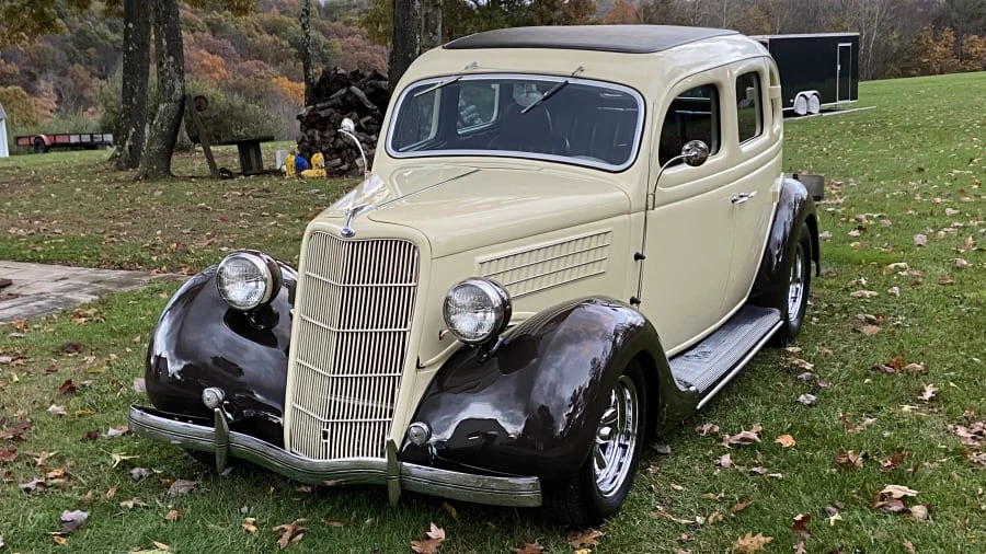 1935 Ford Model 48 & 68 - Image 4 of 7