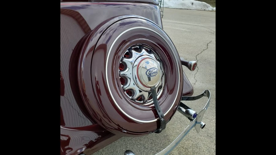 1935 Ford Model 48 & 68 - Image 9 of 12