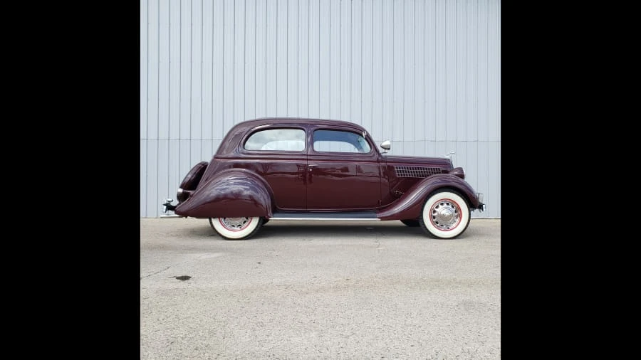 1935 Ford Model 48 & 68 - Image 11 of 12