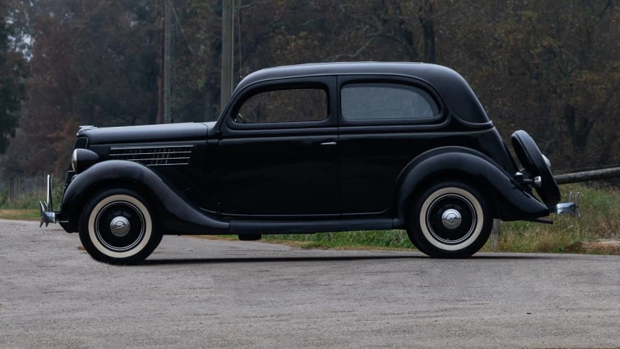 1935 Ford Model 48 & 68 - Image 2 of 12