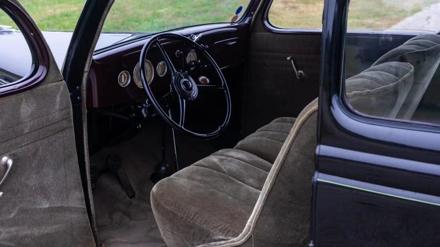 1935 Ford Model 48 & 68 - Image 4 of 12