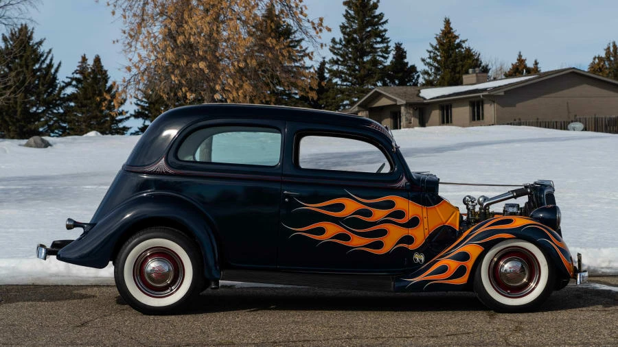 1935 Ford Model 48 & 68 - Image 4 of 17