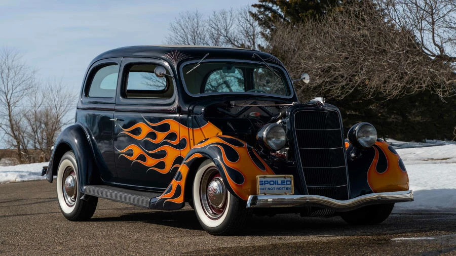 1935 Ford Model 48 & 68 - Image 10 of 17