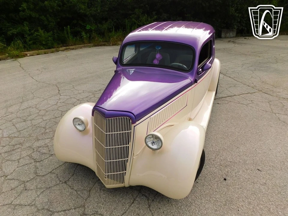 1935 Ford Model 48 & 68 - Image 5 of 12