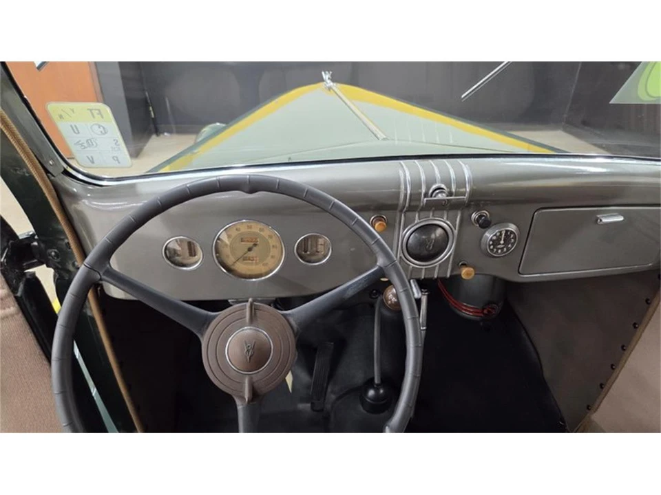 1935 Ford Model 48 & 68 - Image 22 of 31