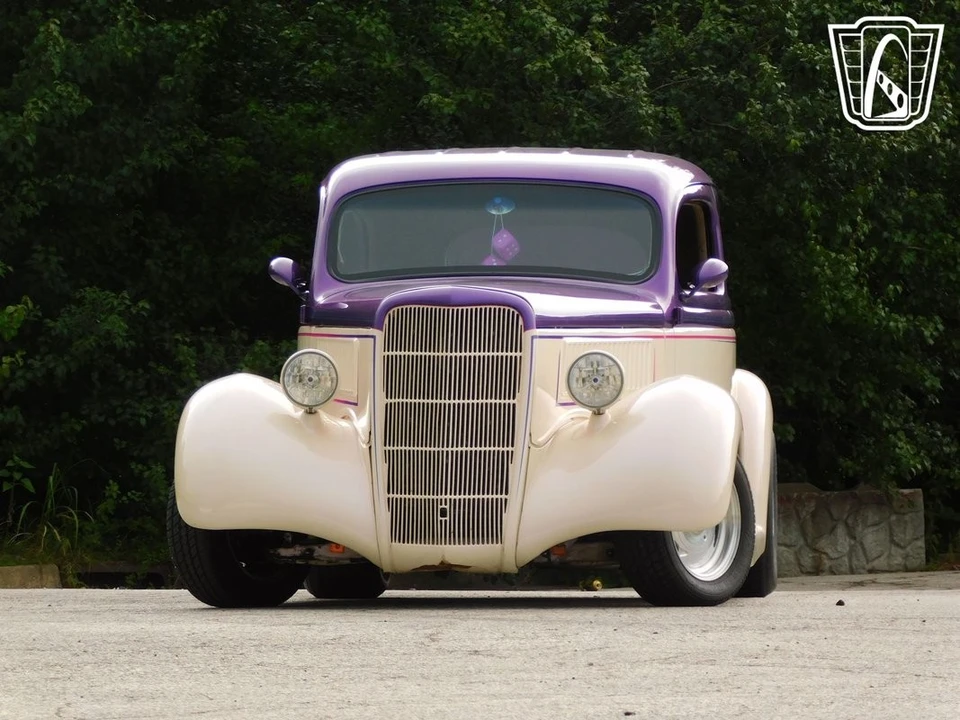 1935 Ford Model 48 & 68 - Image 4 of 12