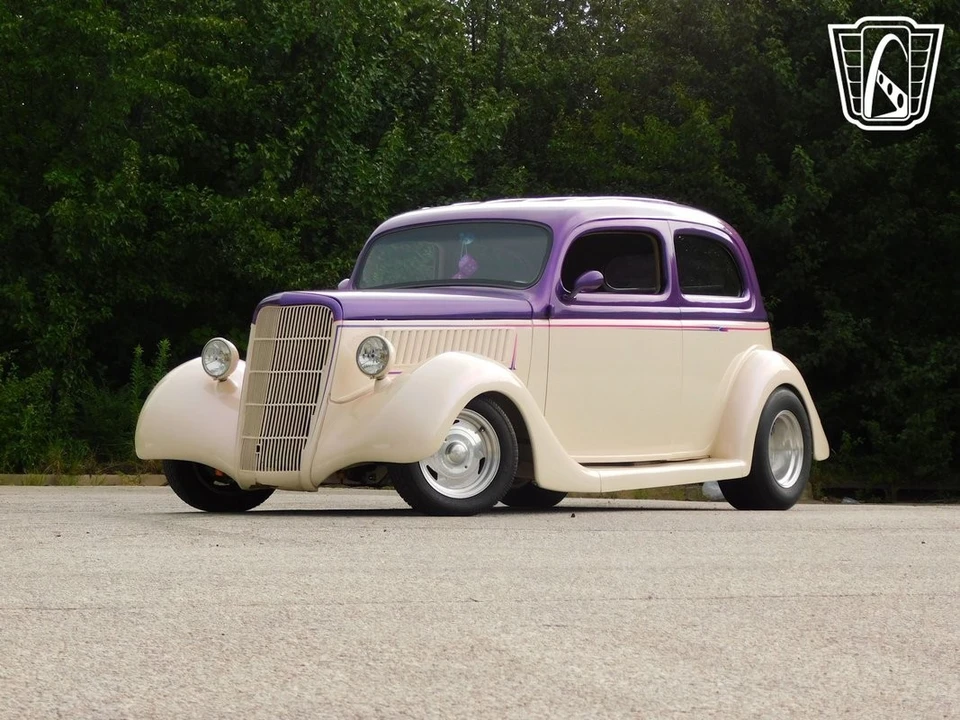 1935 Ford Model 48 & 68 - Image 3 of 12