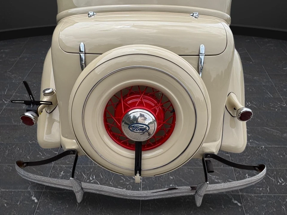 1935 Ford Model 48 & 68 - Image 15 of 31