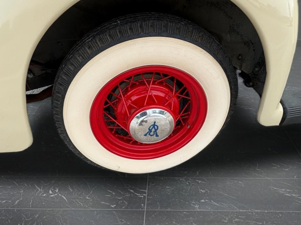 1935 Ford Model 48 & 68 - Image 24 of 31