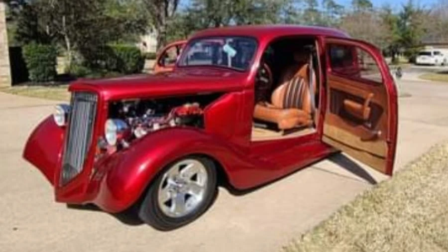 1935 Ford Model 48 & 68 - Image 4 of 4