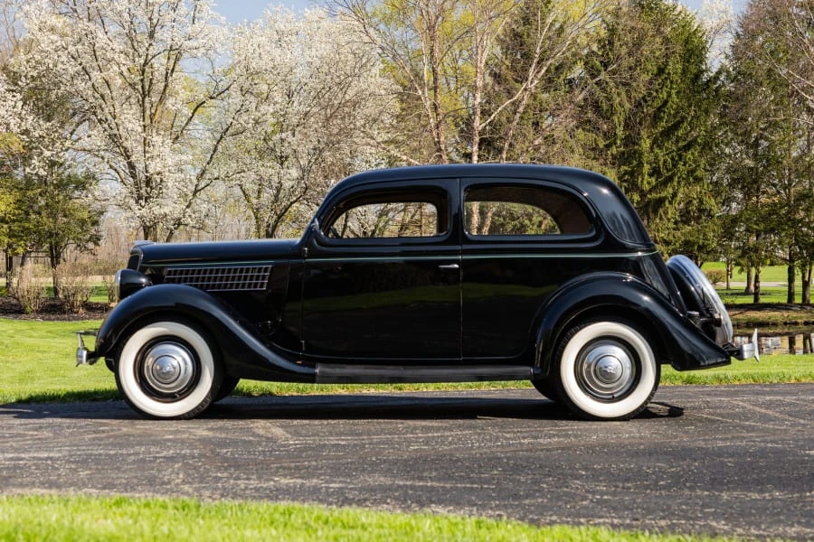 1935 Ford Model 48 & 68 - Image 2 of 31