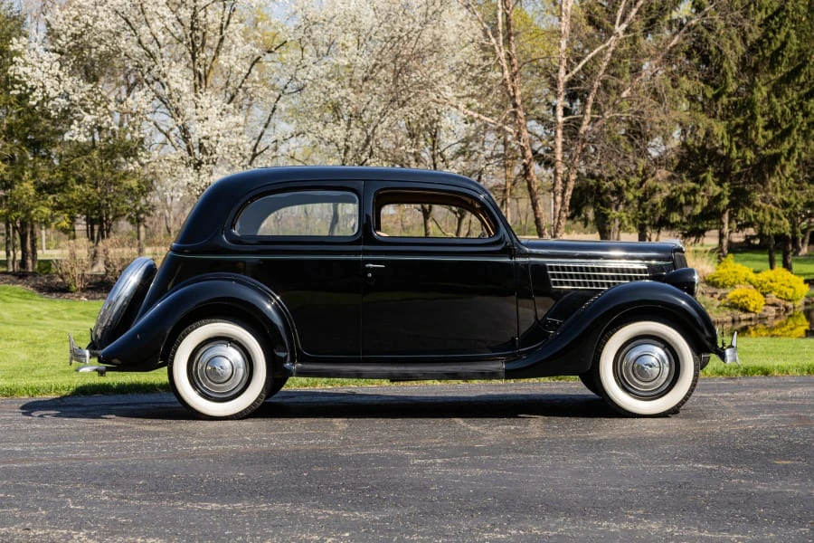 1935 Ford Model 48 & 68 - Image 14 of 31
