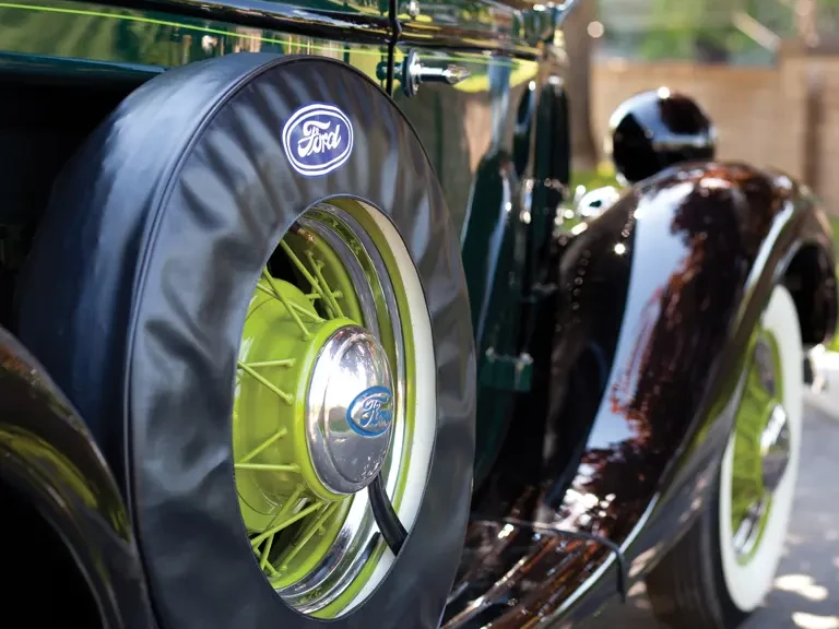 1935 Ford Model 48 & 68 - Image 9 of 13
