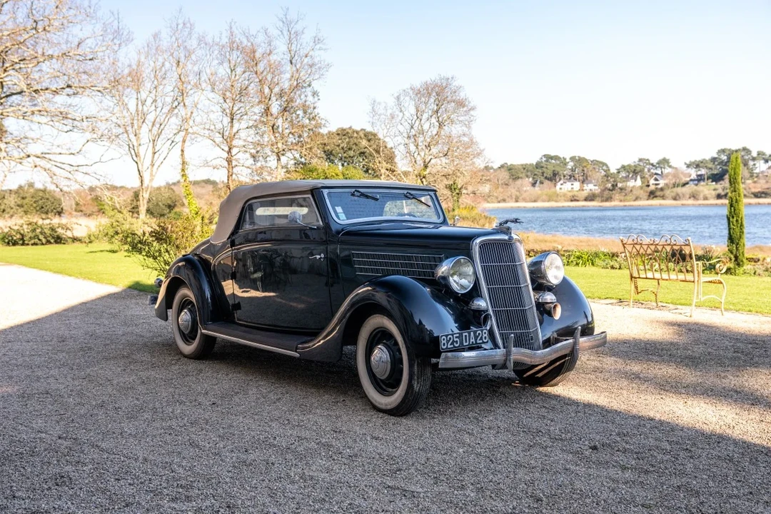 1935 Ford Model 48 & 68 - Image 9 of 30