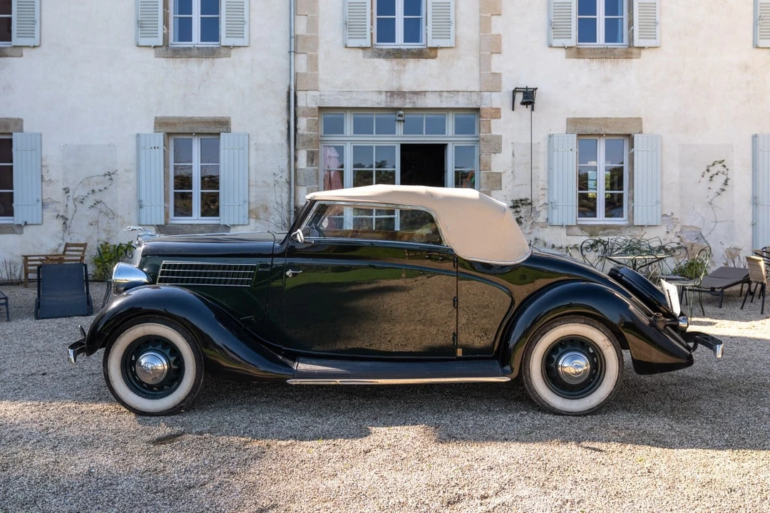 1935 Ford Model 48 & 68 - Image 6 of 31