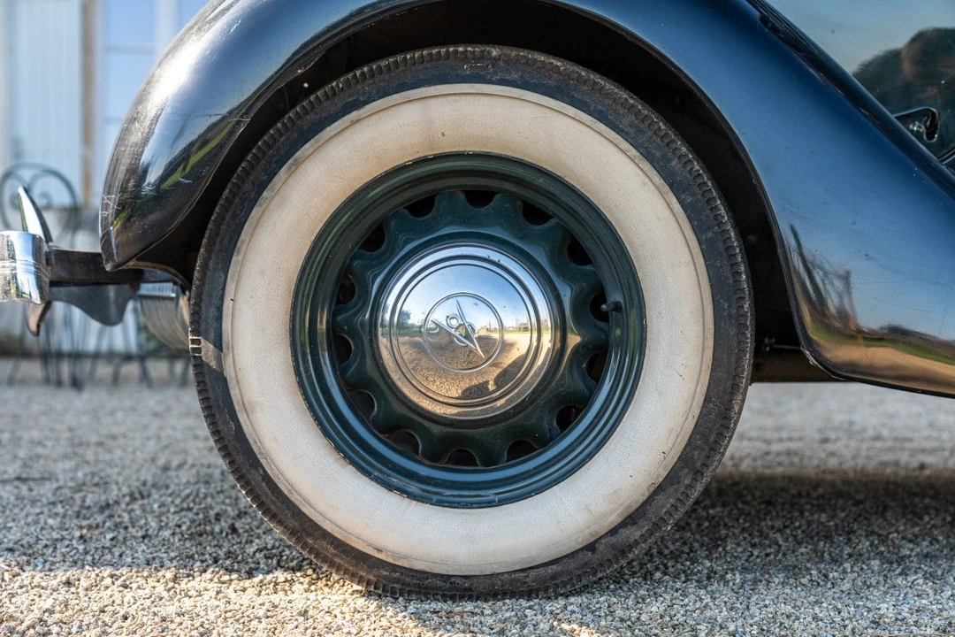 1935 Ford Model 48 & 68 - Image 15 of 31