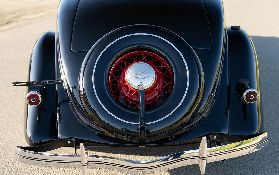 1935 Ford Model 48 & 68 - Image 19 of 20