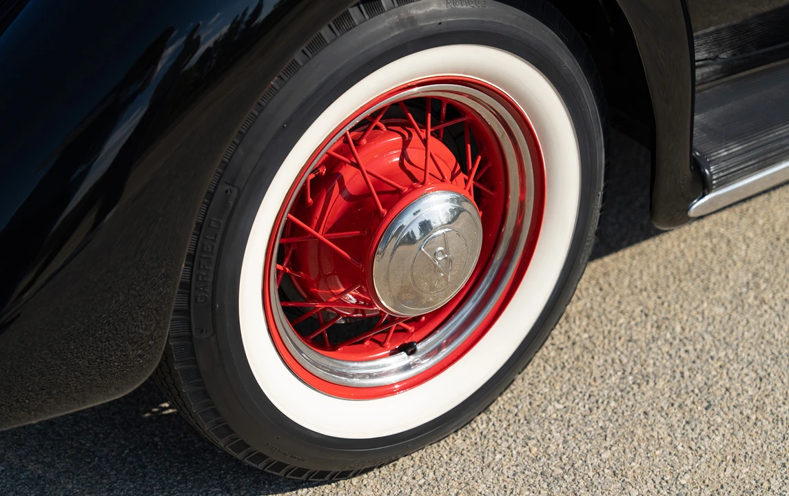 1935 Ford Model 48 & 68 - Image 18 of 20