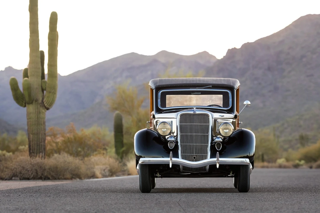 1935 Ford Model 48 & 68 - Image 10 of 31