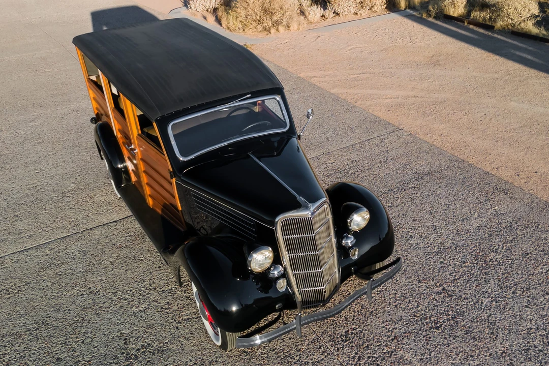 1935 Ford Model 48 & 68 - Image 24 of 31