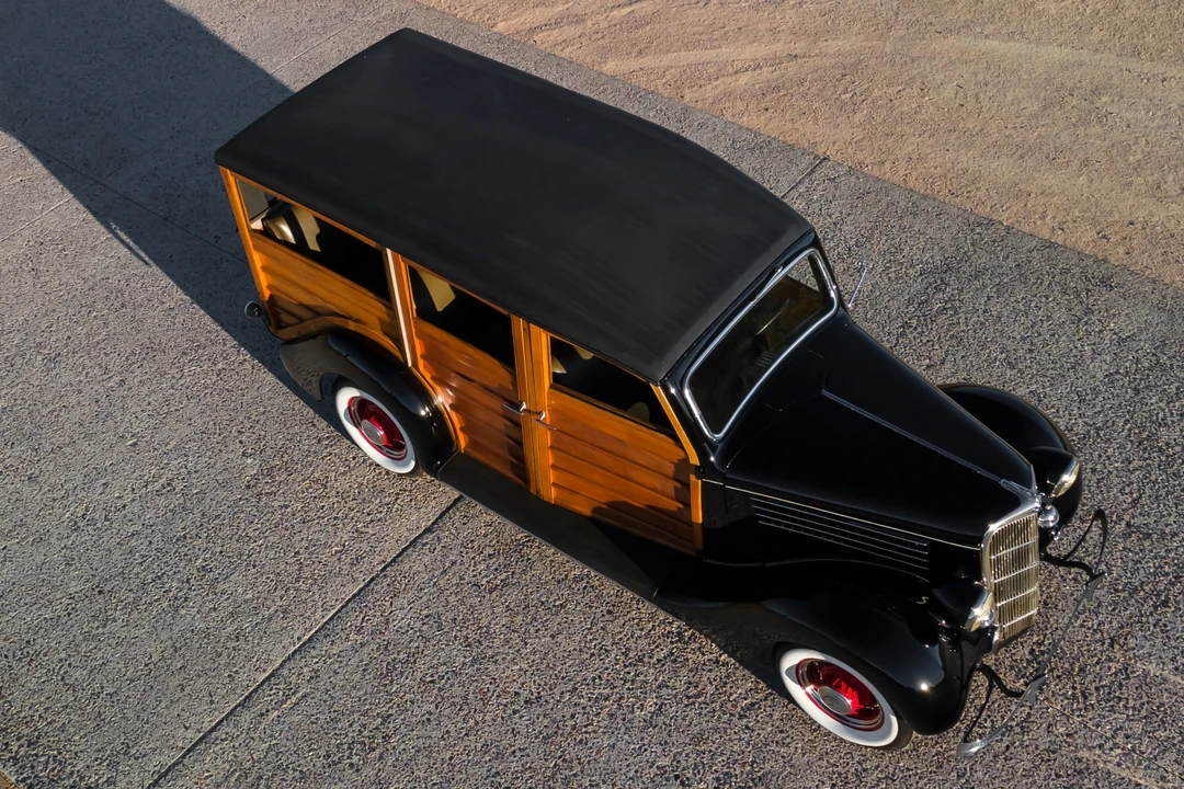 1935 Ford Model 48 & 68 - Image 23 of 31