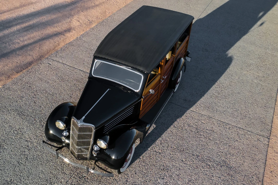 1935 Ford Model 48 & 68 - Image 25 of 31