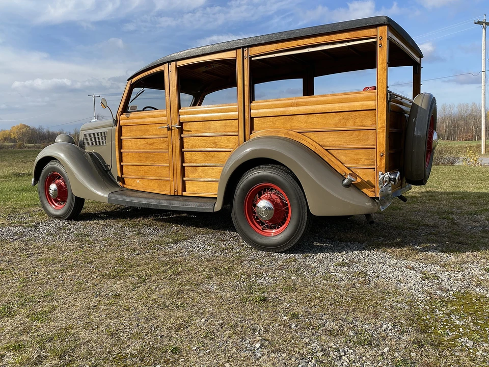 1935 Ford Model 48 & 68 - Image 6 of 31