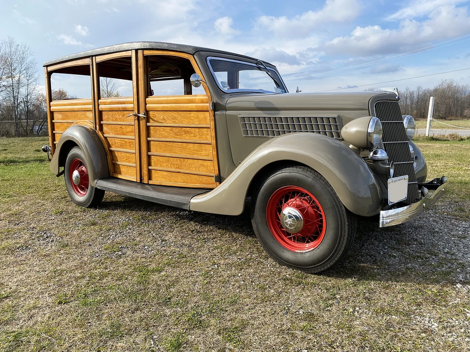 1935 Ford Model 48 & 68 - Image 17 of 31